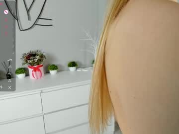 girl
        bellatrixxi cam image #6444539