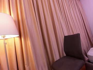 girl
        ehotlovea cam image #6441327