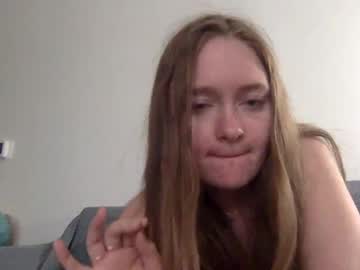 couple Live Cam Girls Love To Strip Naked For Their Viewers with fitdudefucks