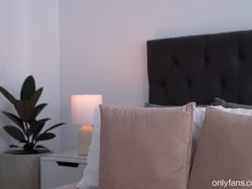 girl
        naughtysammx cam image #1201636