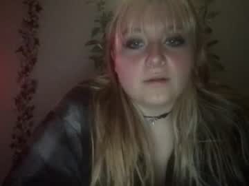 girl
        wallabyxxx cam image #345204
