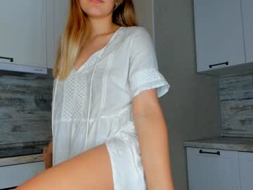 girl
        lindamildreda cam image #2259491