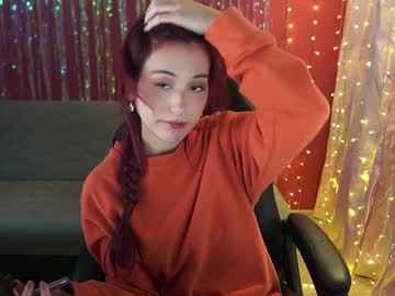 girl
        greeny_mat cam image #4234139