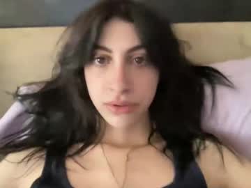 girl
        sup3rn0v4g1rl cam image #6187426