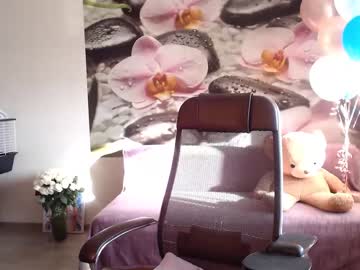 girl
        jennycutey cam image #408263