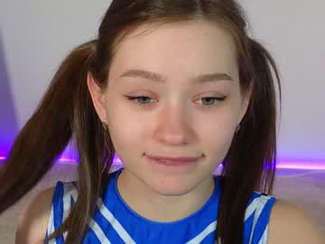 girl
        bless_sheila cam image #3299250