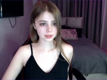 girl
        tripleprinces cam image #1339260