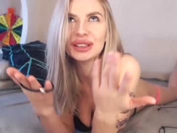 girl
        litekris cam image #1185626
