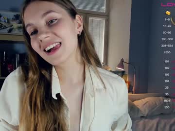 girl
        youne_and_beautiful cam image #1717687
