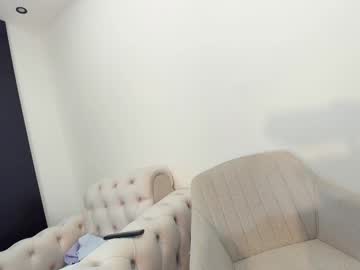 girl
        ehotlovea cam image #5794549