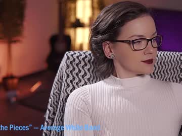 girl
        tiffanyriox cam image #6068408
