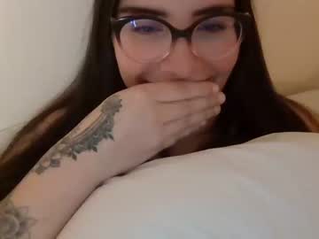 girl
        chloekittenuk cam image #3940021