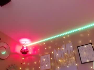 girl
        milf_lacey cam image #4283109