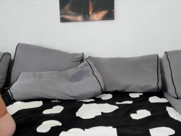 girl
        sweetlexxxy19 cam image #2671978