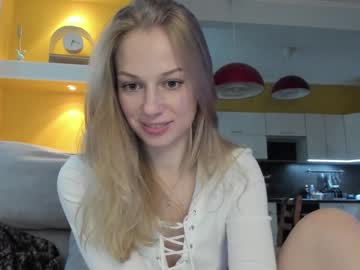 girl
        magic_couple13 cam image #3607049