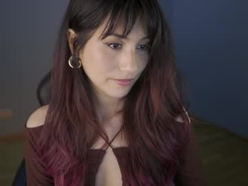 girl
        greeny_mat cam image #6727559