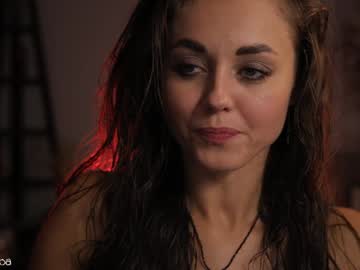 girl
        lettymoa cam image #4696483