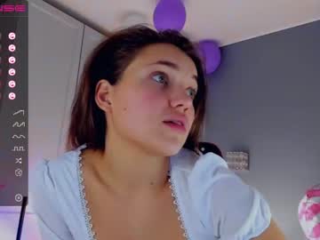 girl
        michelle_mir cam image #1032064