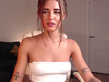 girl
        cherry_beauty cam image #1398761