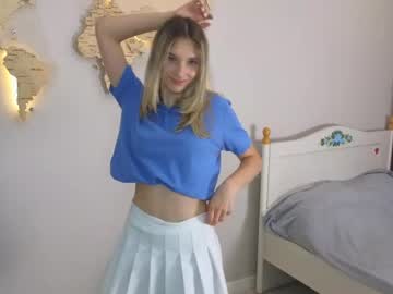 girl
        maureencantrell cam image #4832882