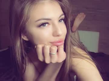 girl
        aryamirelle cam image #6265092
