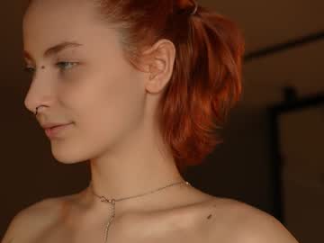 girl
        severs_enigma cam image #5735421