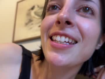 girl
        rosykindred cam image #4866889