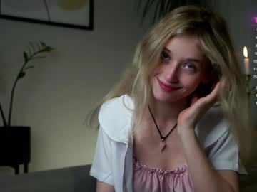girl
        taitehambelton cam image #5033955