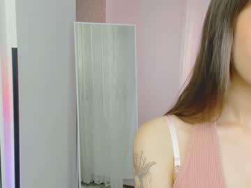 girl
        itwasinsimpsons cam image #1877829