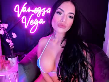 girl
        vanessa_vega cam image #824688
