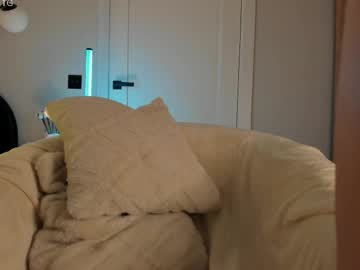 girl
        tollysage cam image #6455636