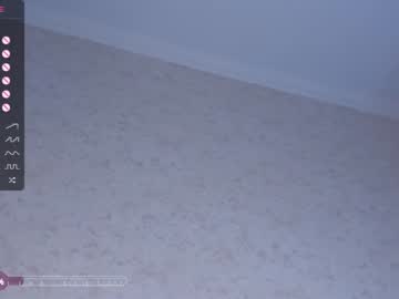 couple
        bzzzme cam image #3050395