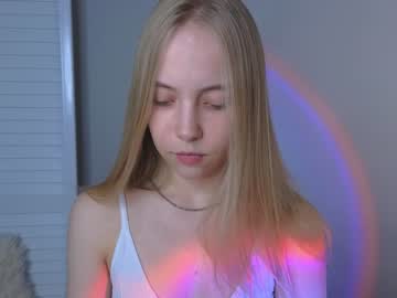 girl
        appr0ved cam image #1258998