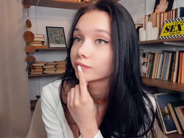 girl
        riskyproject cam image #5647078