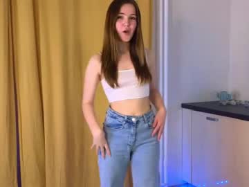 girl
        lorabeam cam image #4075074