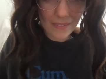 girl
        sunnyisblooming cam image #4210994