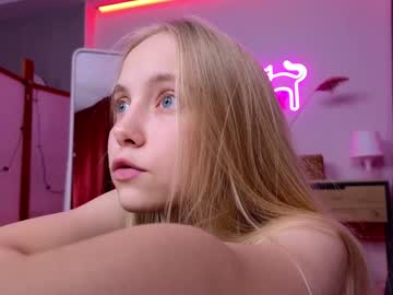 girl
        appr0ved cam image #820339