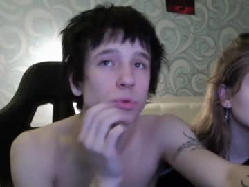 couple
        alyx1 cam image #3884178