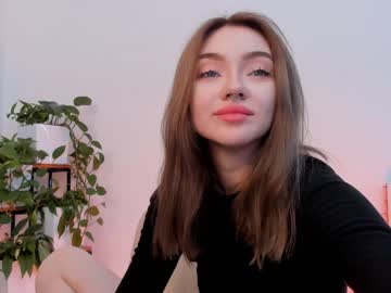 girl
        elizabeth__gray cam image #719607