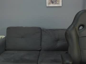 girl
        ashley_ospino cam image #5882078