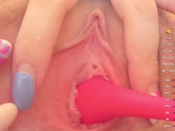 girl
        yoursecret_ cam image #2243478