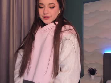 girl
        yes_ready cam image #573877