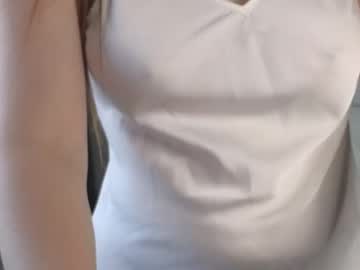 girl
        pink_rosee_ cam image #1788013