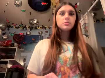 girl
        fairygirlcait cam image #3977192