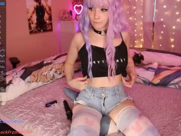 girl
        yourcutewaifu cam image #934750