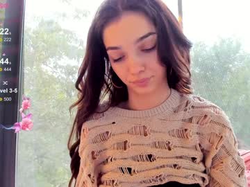 girl
        sassyt33n cam image #4943978