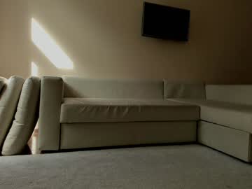 girl
        hollyextra cam image #4799407