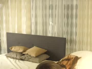 girl
        mariamgroves cam image #3696022