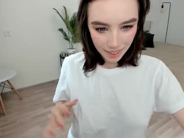 girl
        vi_vi_an cam image #2055255