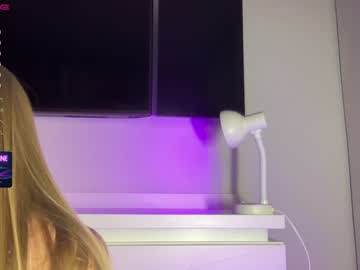 girl
        candysfox cam image #1255268